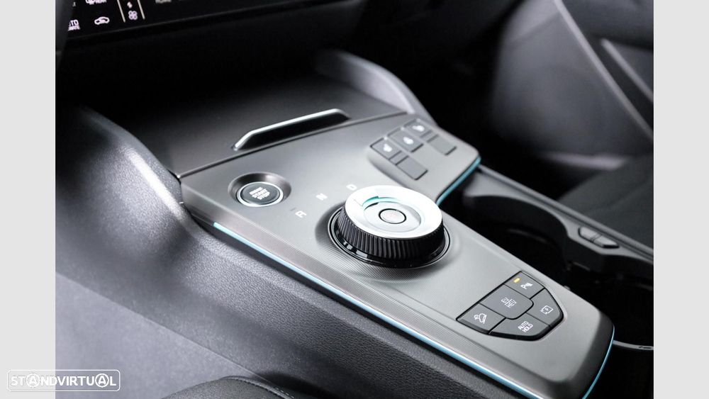 Kia Sportage 1.6 T-GDi PHEV Tech — fotografia 14