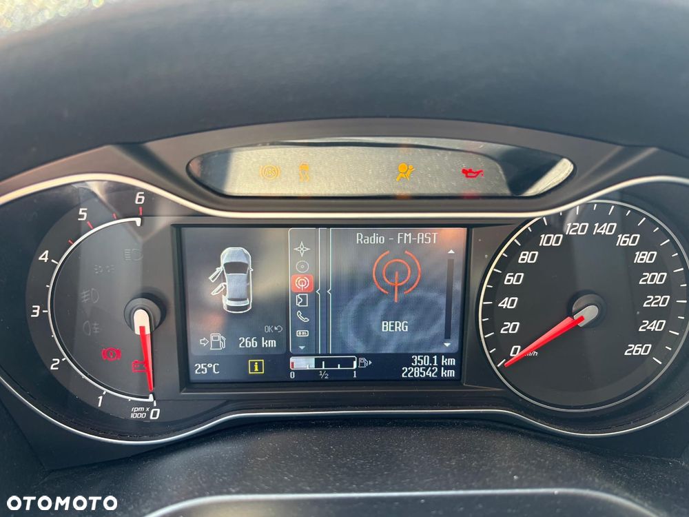 Ford Galaxy 2.2 TDCi Gold X - 20