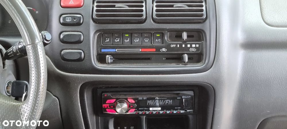 Suzuki Vitara - 10