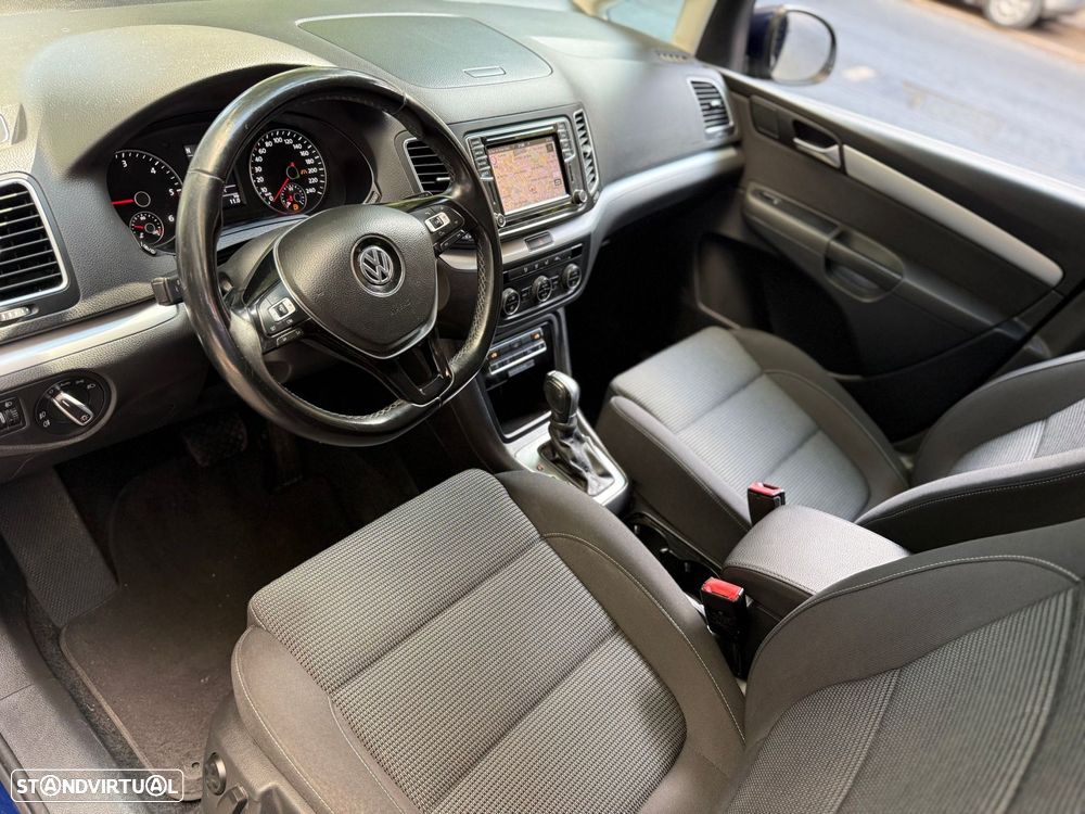 VW Sharan 2.0 TDI Conforline DSG - 11