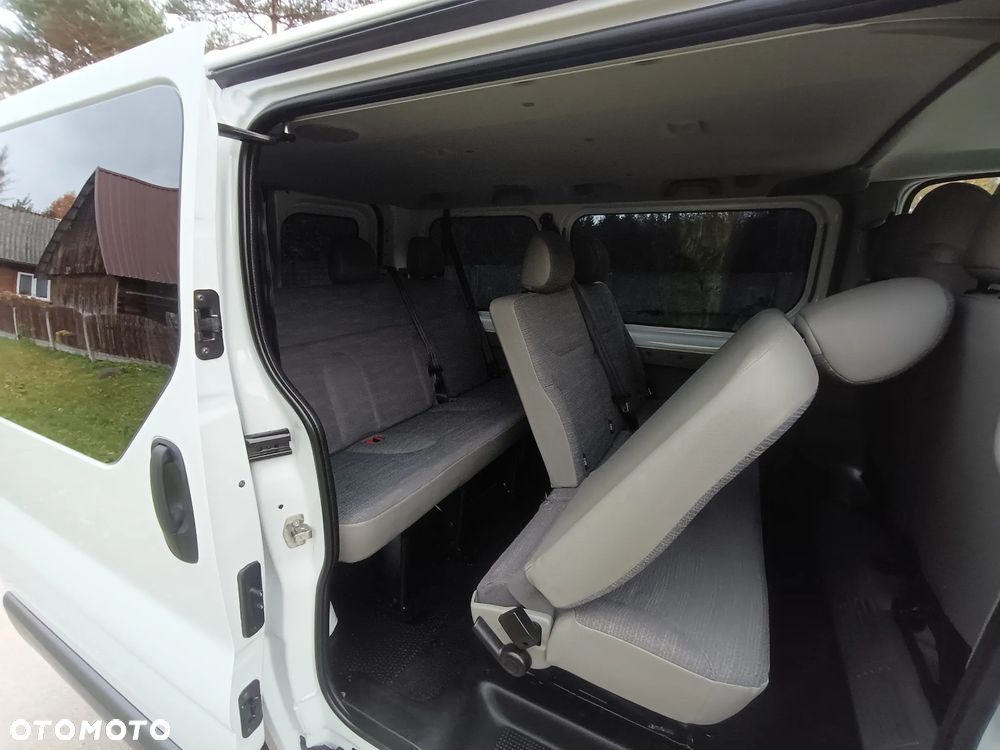 Renault Trafic Passenger L1H1 Expression - 27