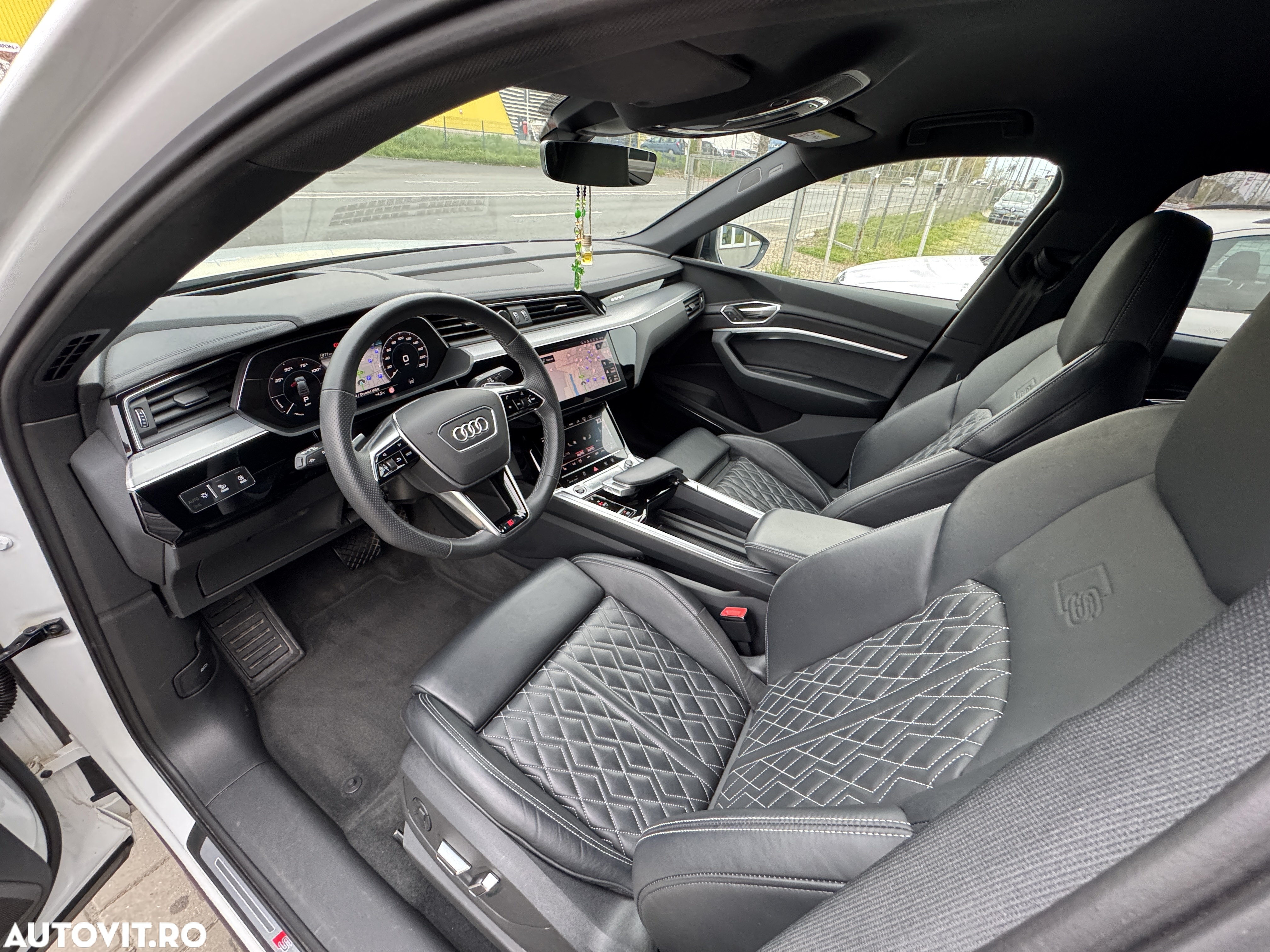 Audi e-tron Sportback 50 quattro S line - 16