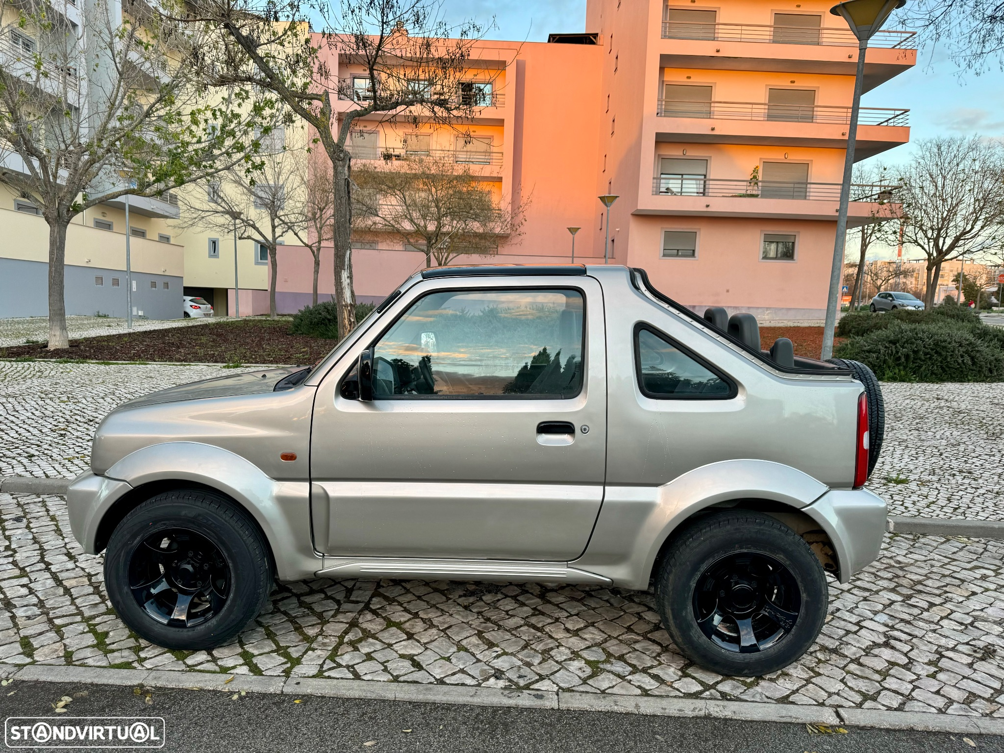 Suzuki Jimny - 8