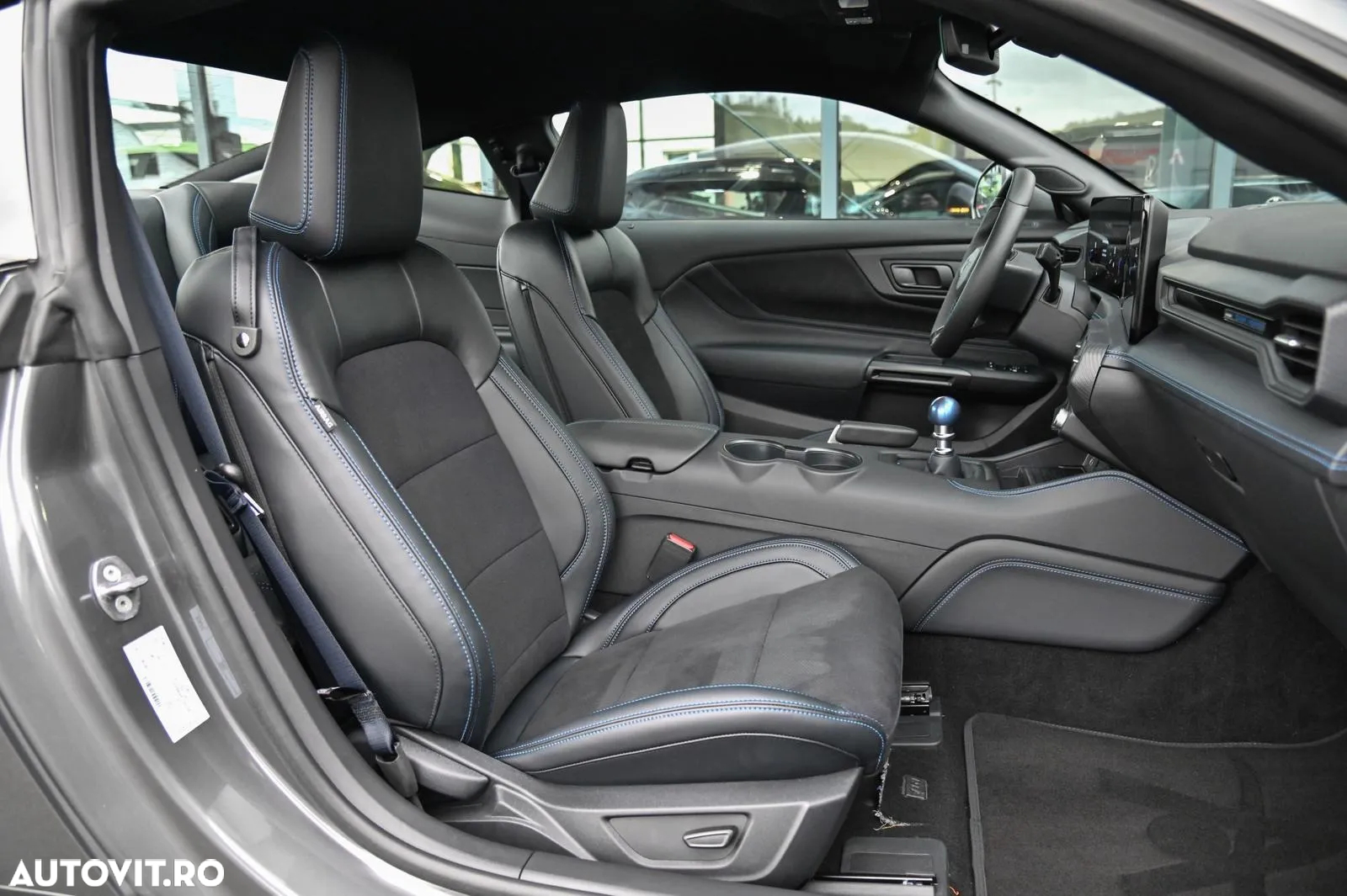 Ford Mustang 5.0 V8 Dark Horse - 11