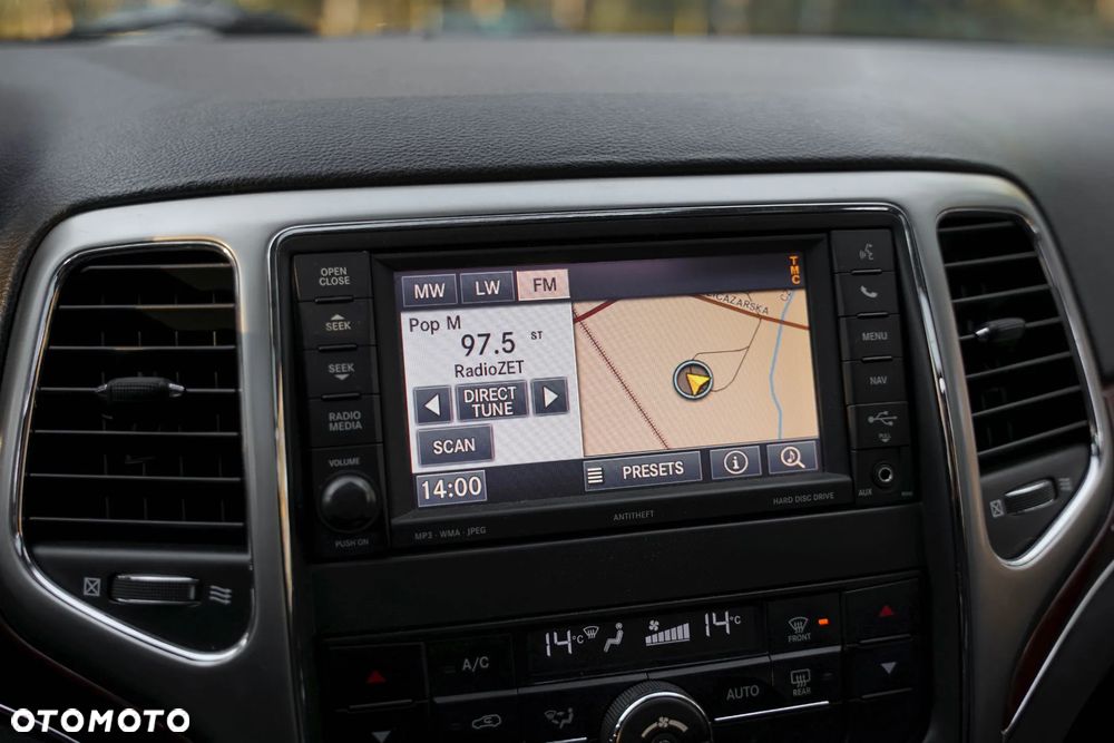 Jeep Grand Cherokee - 22