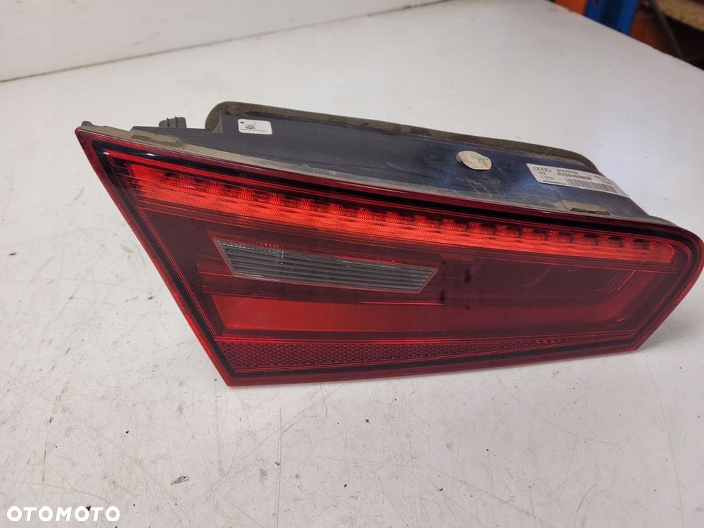LAMPA LEWY TYŁ W KLAPĘ AUDI A3 8V 3D 8V3945093B - 2