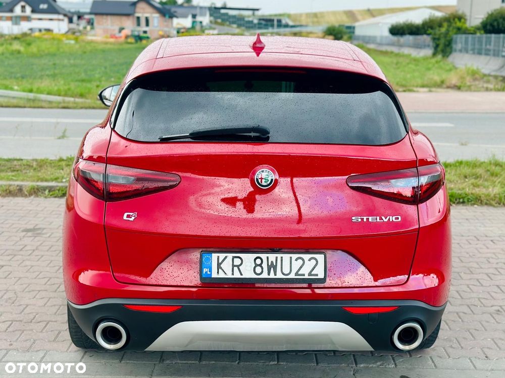 Alfa Romeo Stelvio - 5