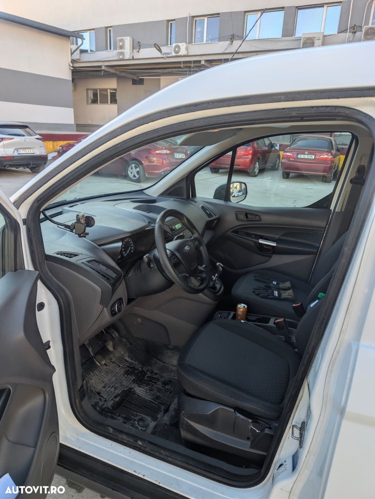 Ford Tranzit Connect - 8