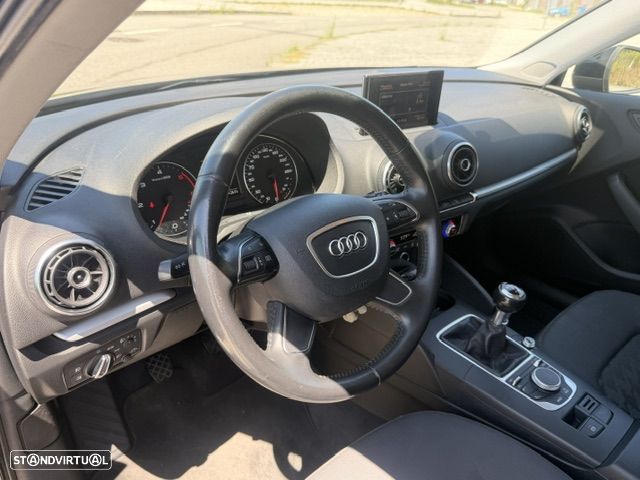 Audi A3 Sportback 1.6 TDI Attraction - 13