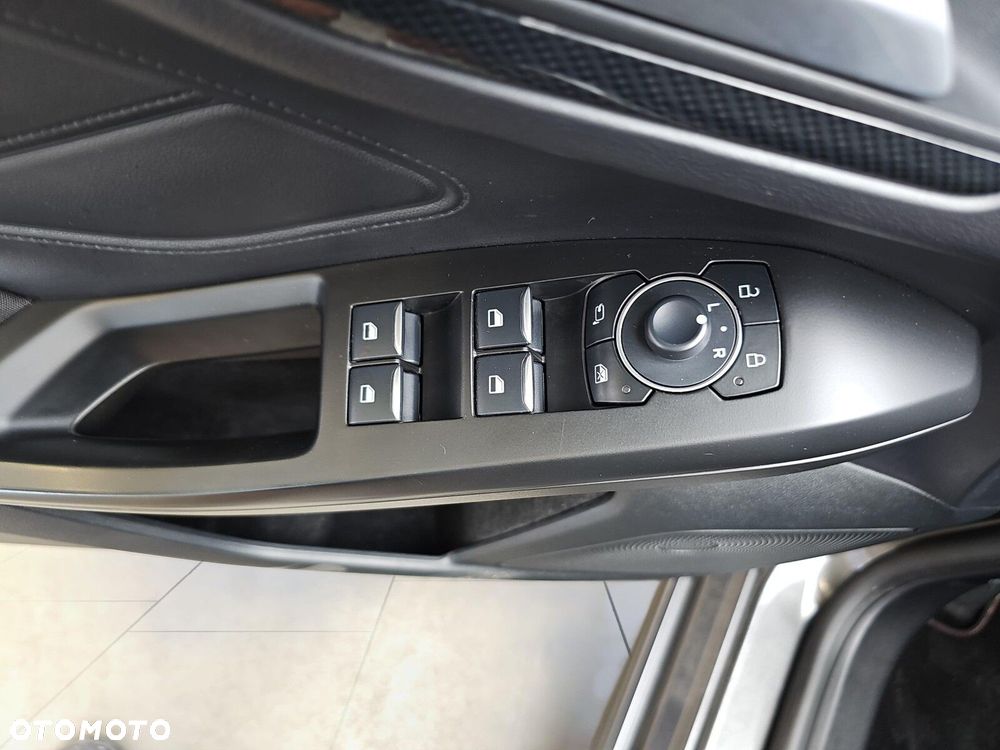 Ford Focus SW 1.0 EcoBoost mHEV ST-Line X - 19