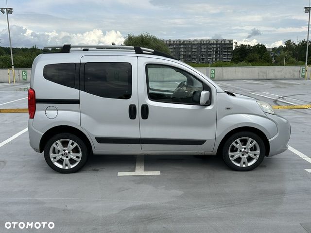Fiat Fiorino Kombi Adventure - 6
