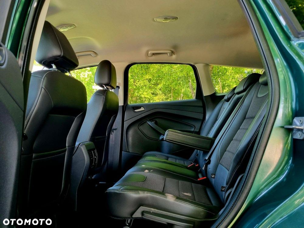 Ford Kuga 1.5 EcoBoost 2x4 Titanium - 10