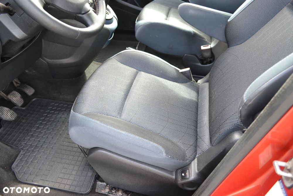 Peugeot Partner HDi FAP 110 Premium - 16
