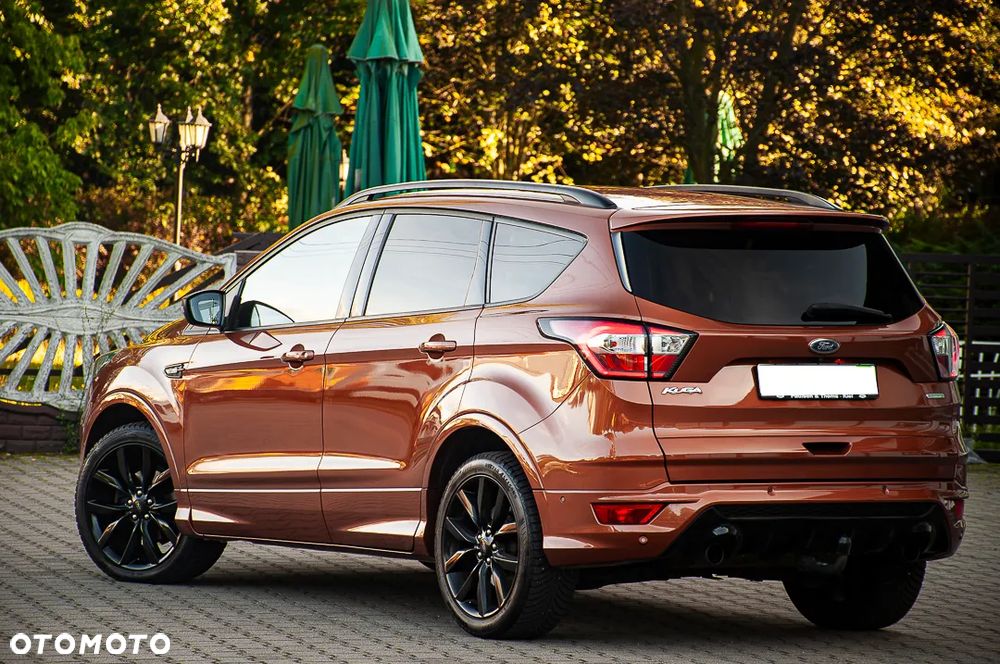 Ford Kuga 1.5 EcoBoost 2x4 ST-Line - 11