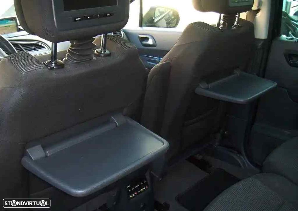 Peugeot 5008 1.6 HDi Executive JLL17 - 51