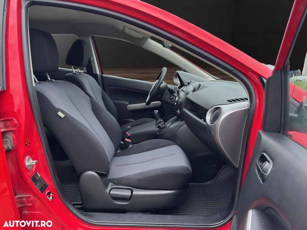 Mazda 2 - 12