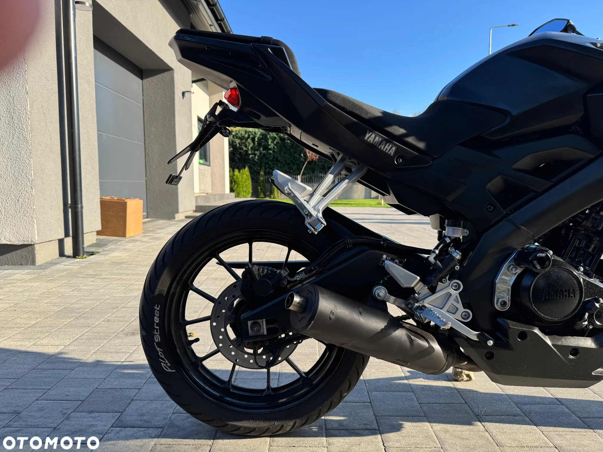Yamaha MT - 24