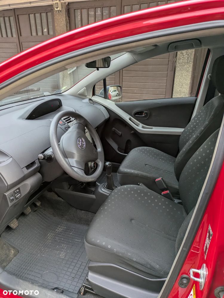 Toyota Yaris 1.3 Terra - 15