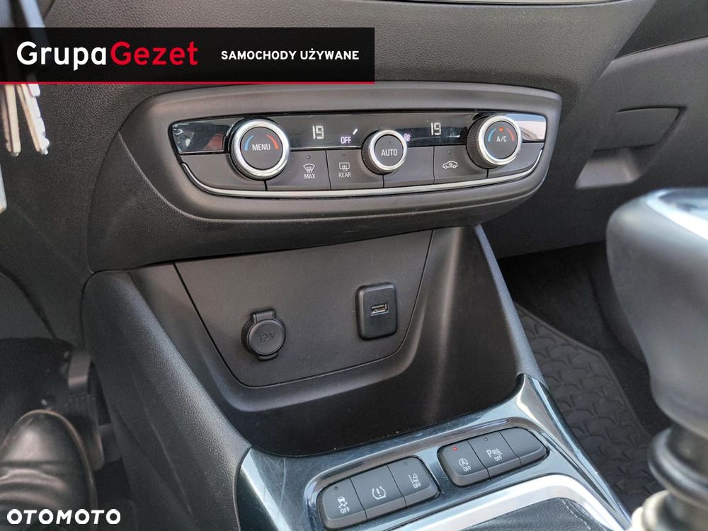 Opel Crossland X - 21