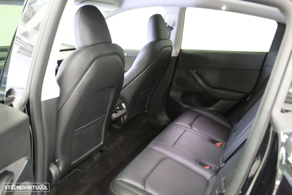 Tesla Model Y Performance Tração Integral - 16