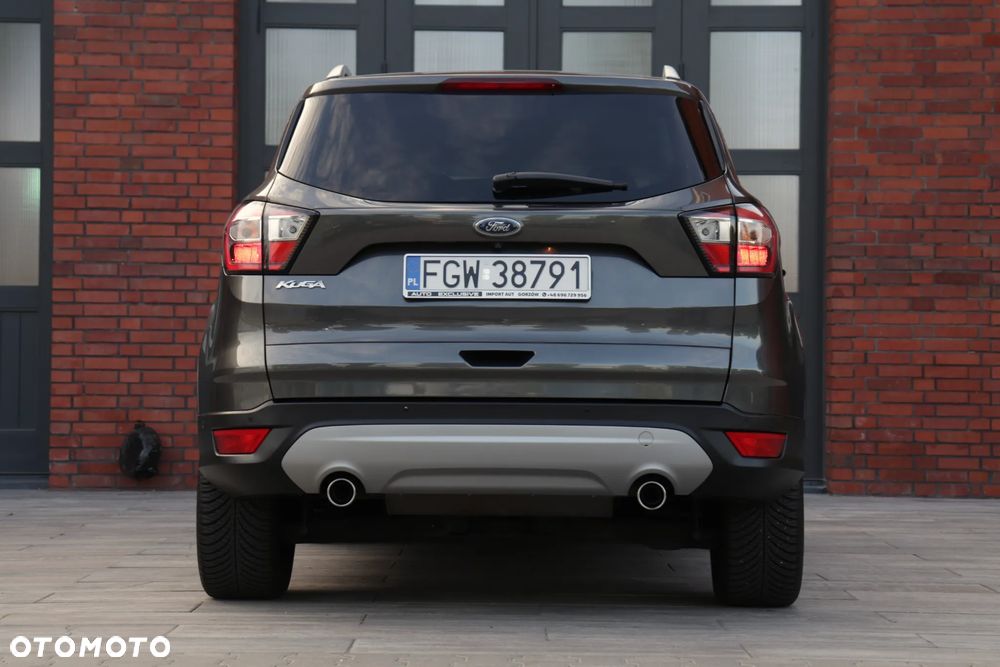 Ford Kuga 2.0 TDCi 2x4 Titanium - 11