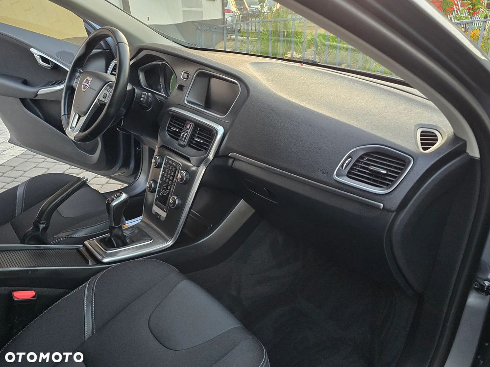 Volvo V40 T2 Drive-E Summum - 25