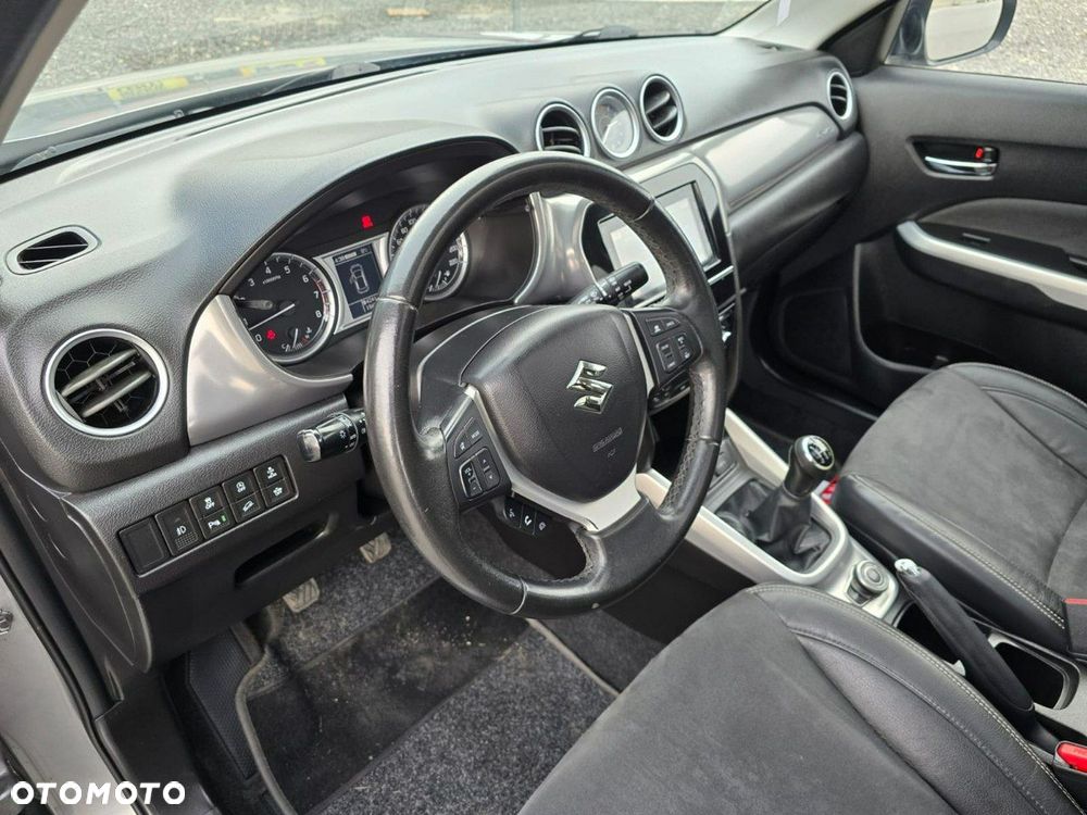 Suzuki Vitara - 34