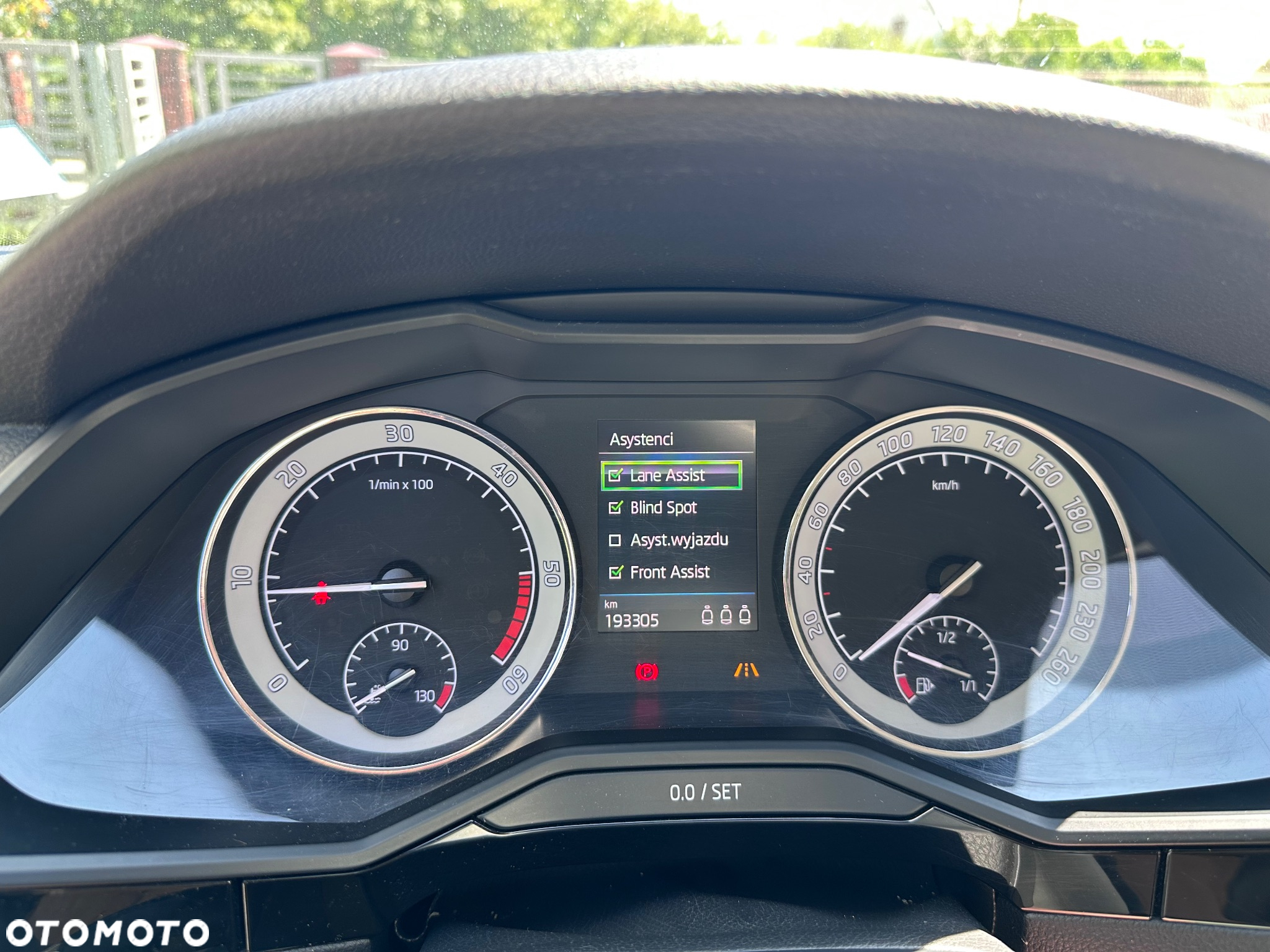 Skoda Superb 2.0 TDI 4x4 L&K DSG - 6