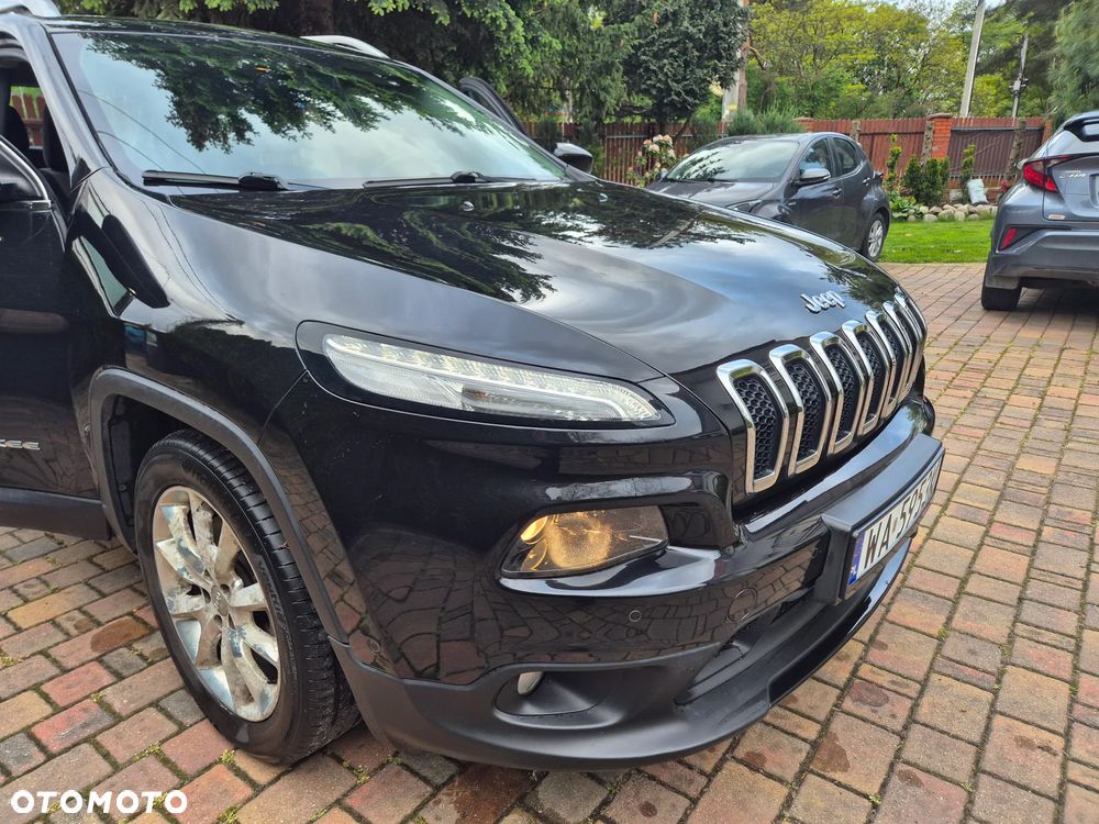 Jeep Cherokee 2.0 MJD 4x2 Longitude EU6 - 29