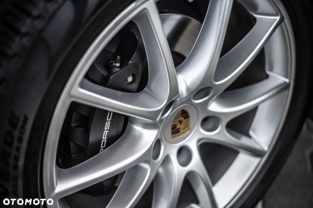 Porsche Cayenne Standard - 4