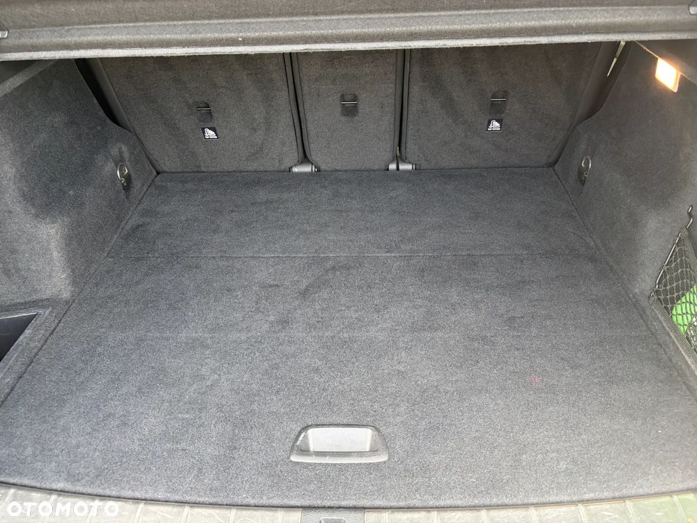 BMW X1 xDrive20i xLine - 9