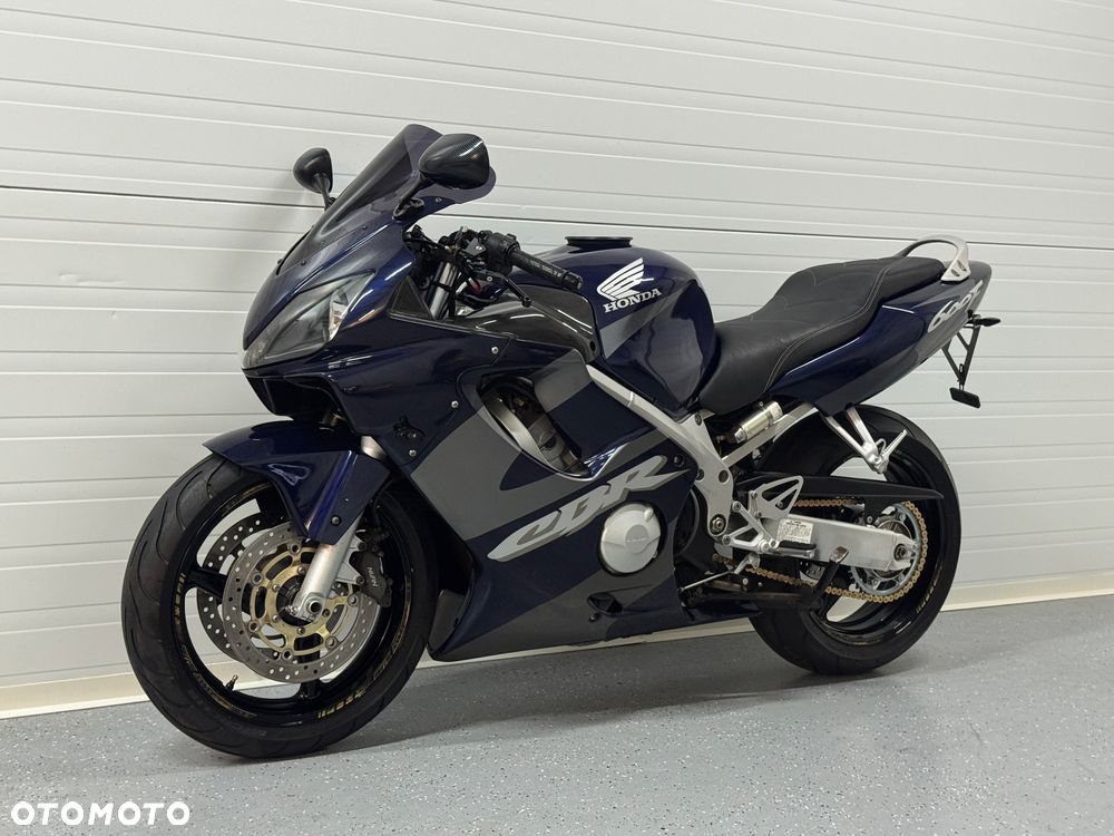 Honda CBR - 13