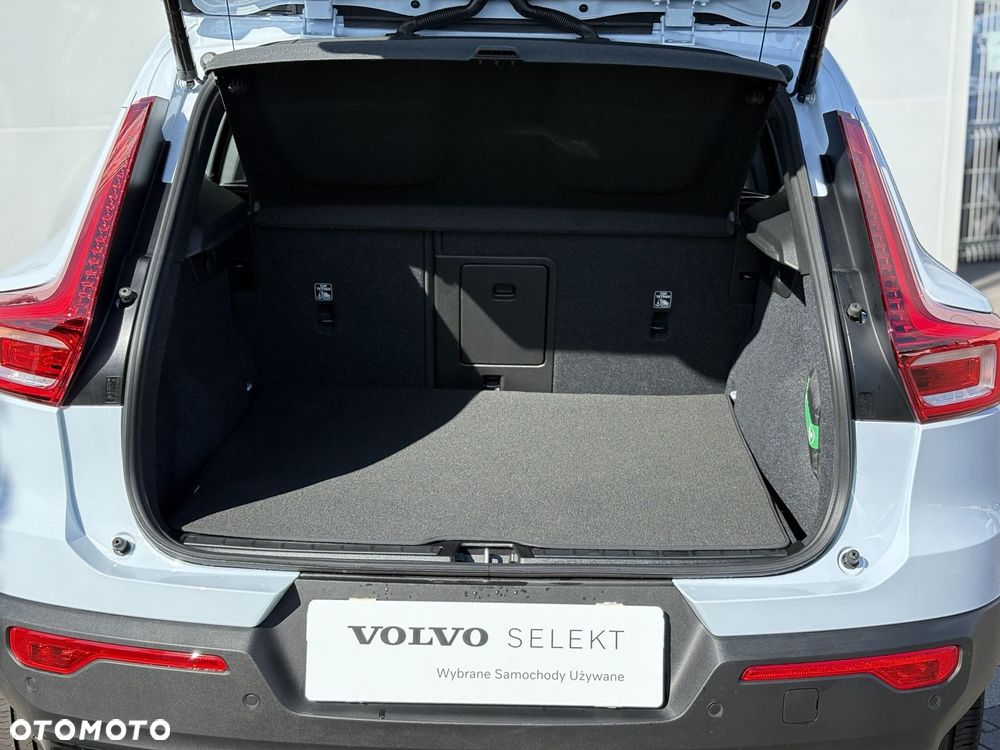 Volvo XC 40 - 30