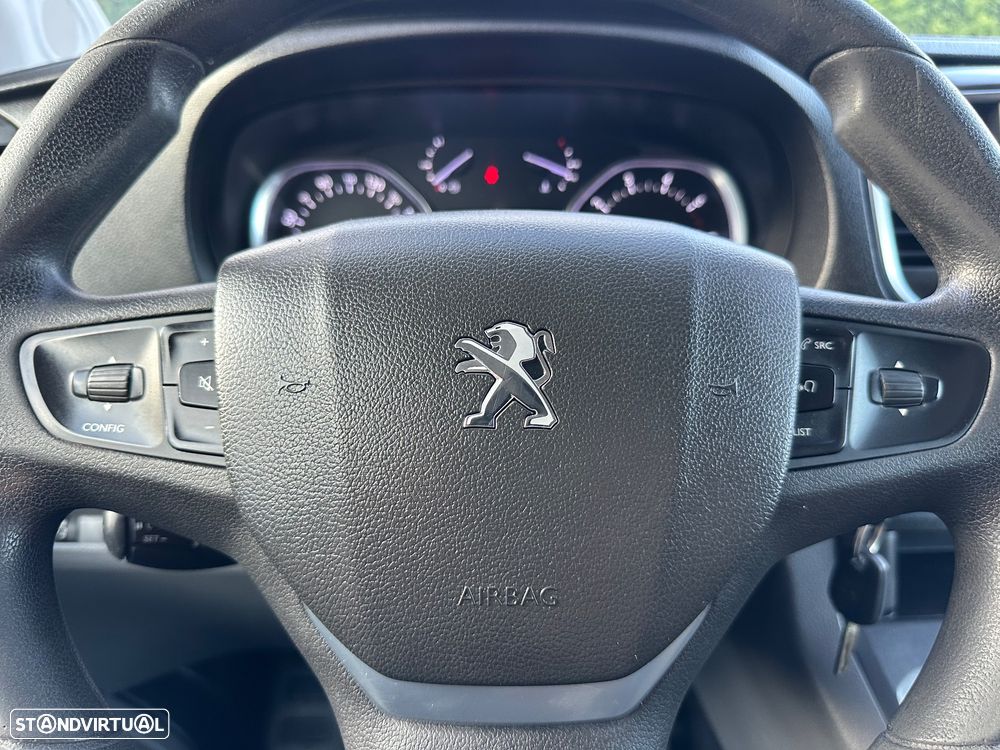 Peugeot EXPERT 2.0 HDI 120cv 3 Lugares  GPS - 12