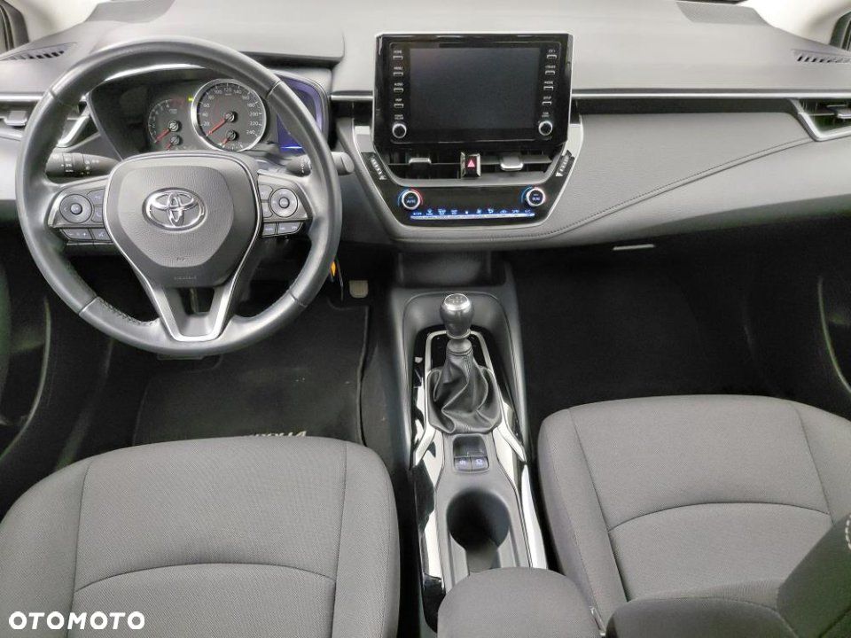 Toyota Corolla - 12