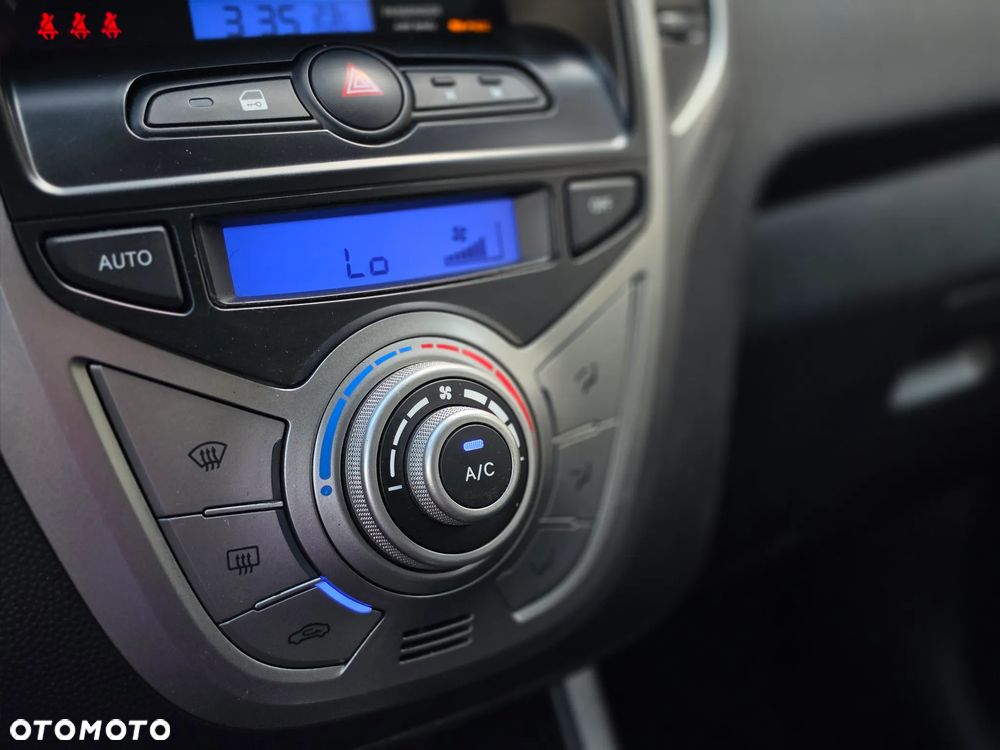 Hyundai ix20 - 25
