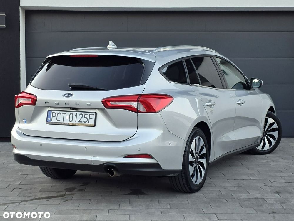 Ford Focus - 36
