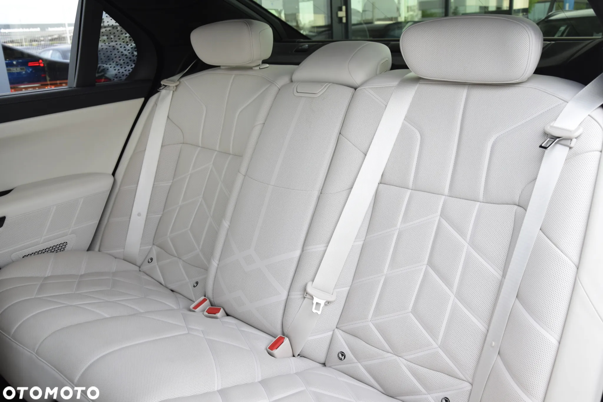 BMW Seria 7 - 19