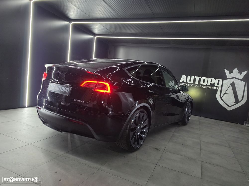 Tesla Model Y Performance Dual Motor AWD - 15