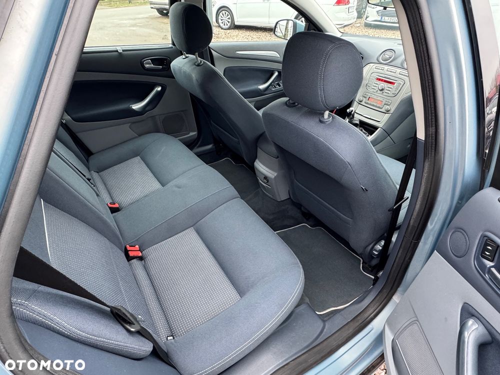 Ford Mondeo - 7