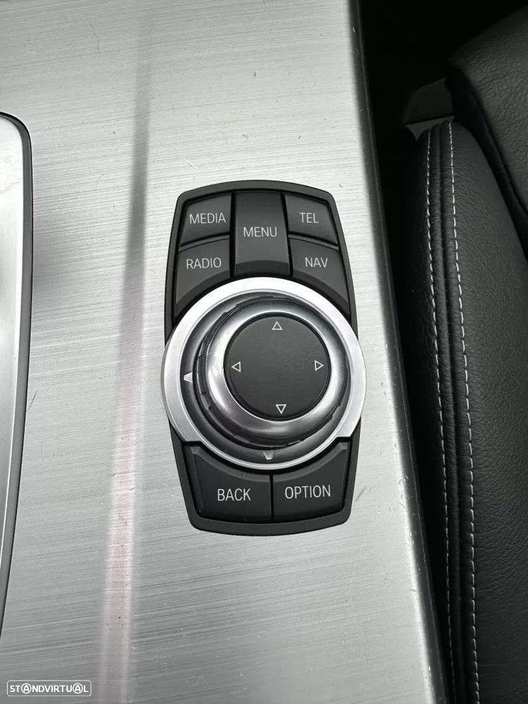 BMW X3 20 d xDrive Pack M Auto — fotografia 52