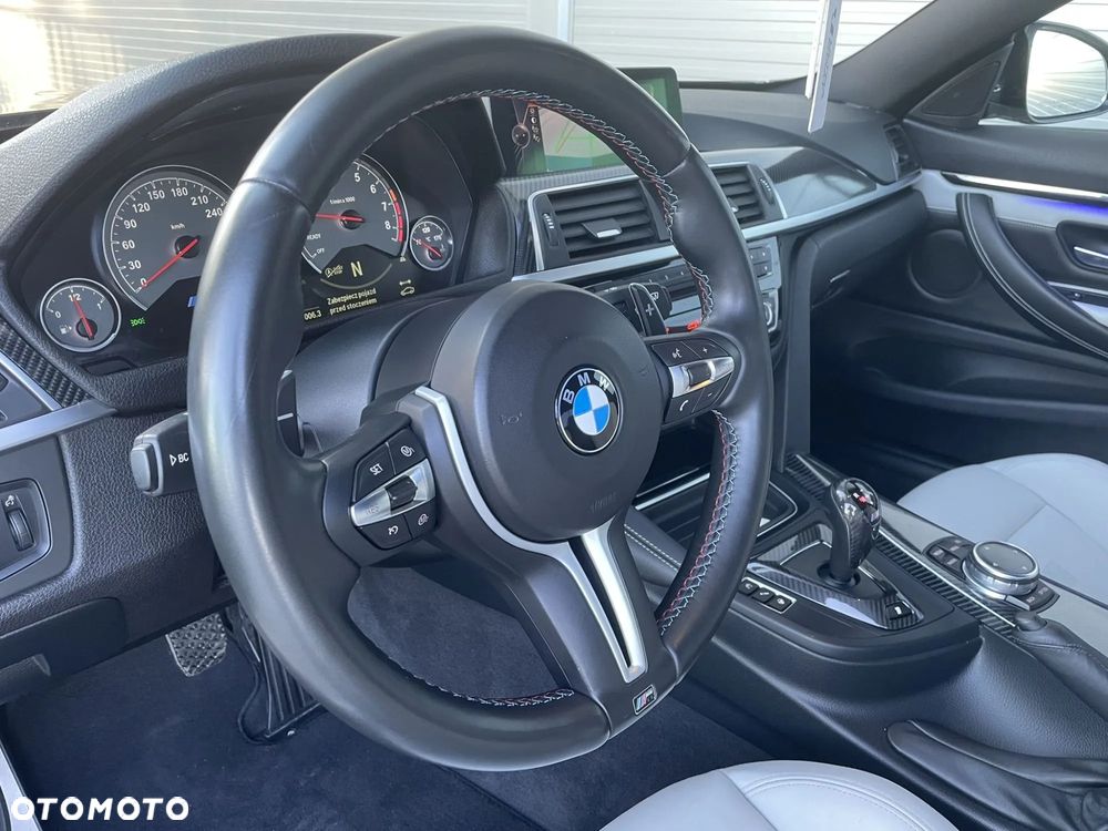 BMW M4 Coupe DKG - 13