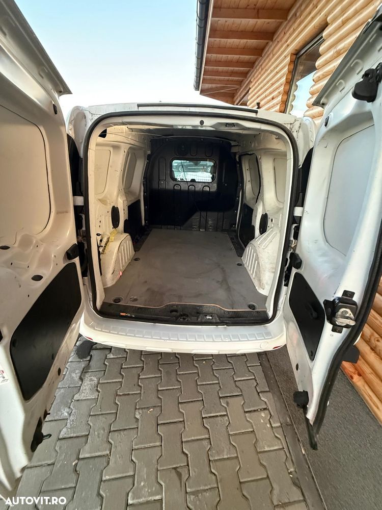 Renault Express - 4