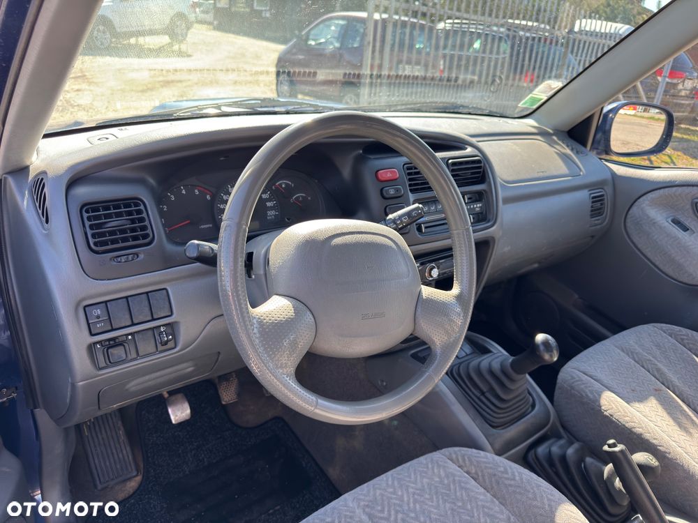 Suzuki Grand Vitara 2.0 TD Comfort - 17