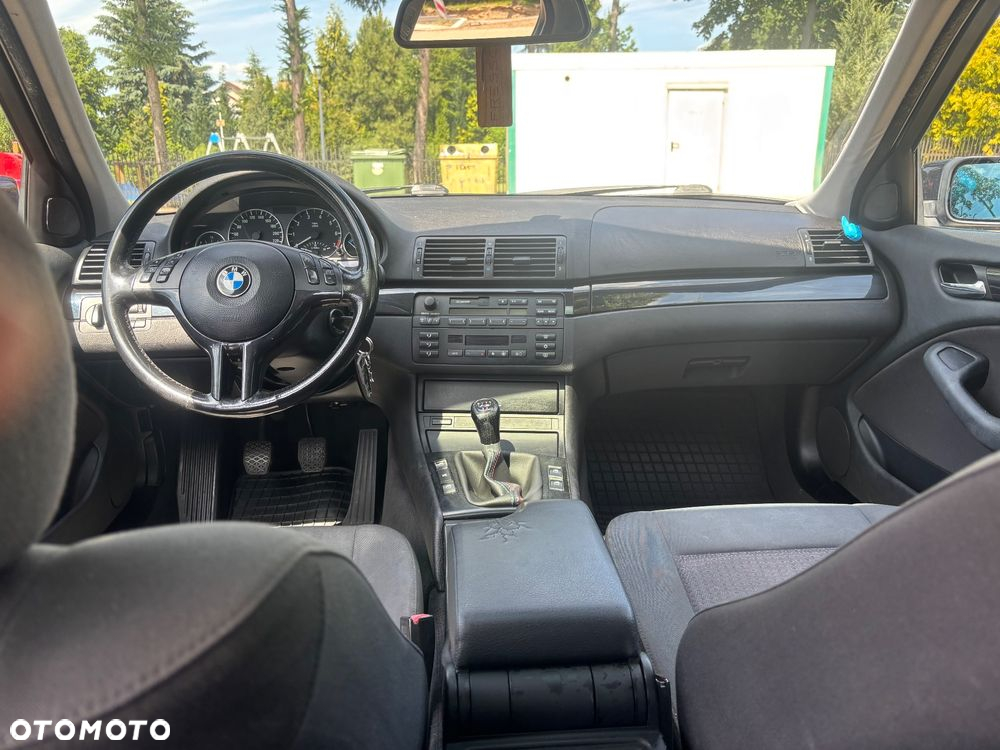 BMW Seria 3 318i - 11