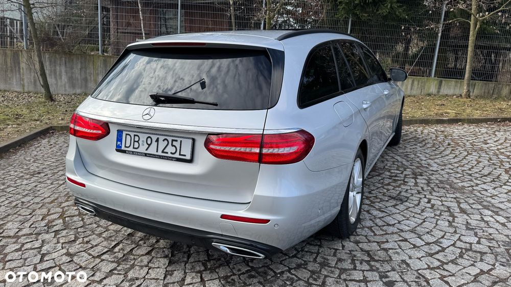 Mercedes-Benz Klasa E 220 d 9G-TRONIC - 8
