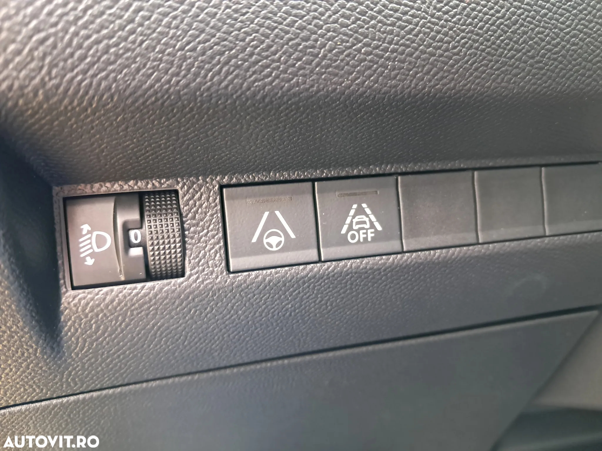 Peugeot 208 e-208 Allure Pack - 14
