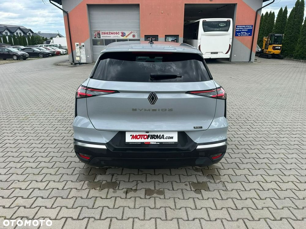 Renault Symbioz - 5