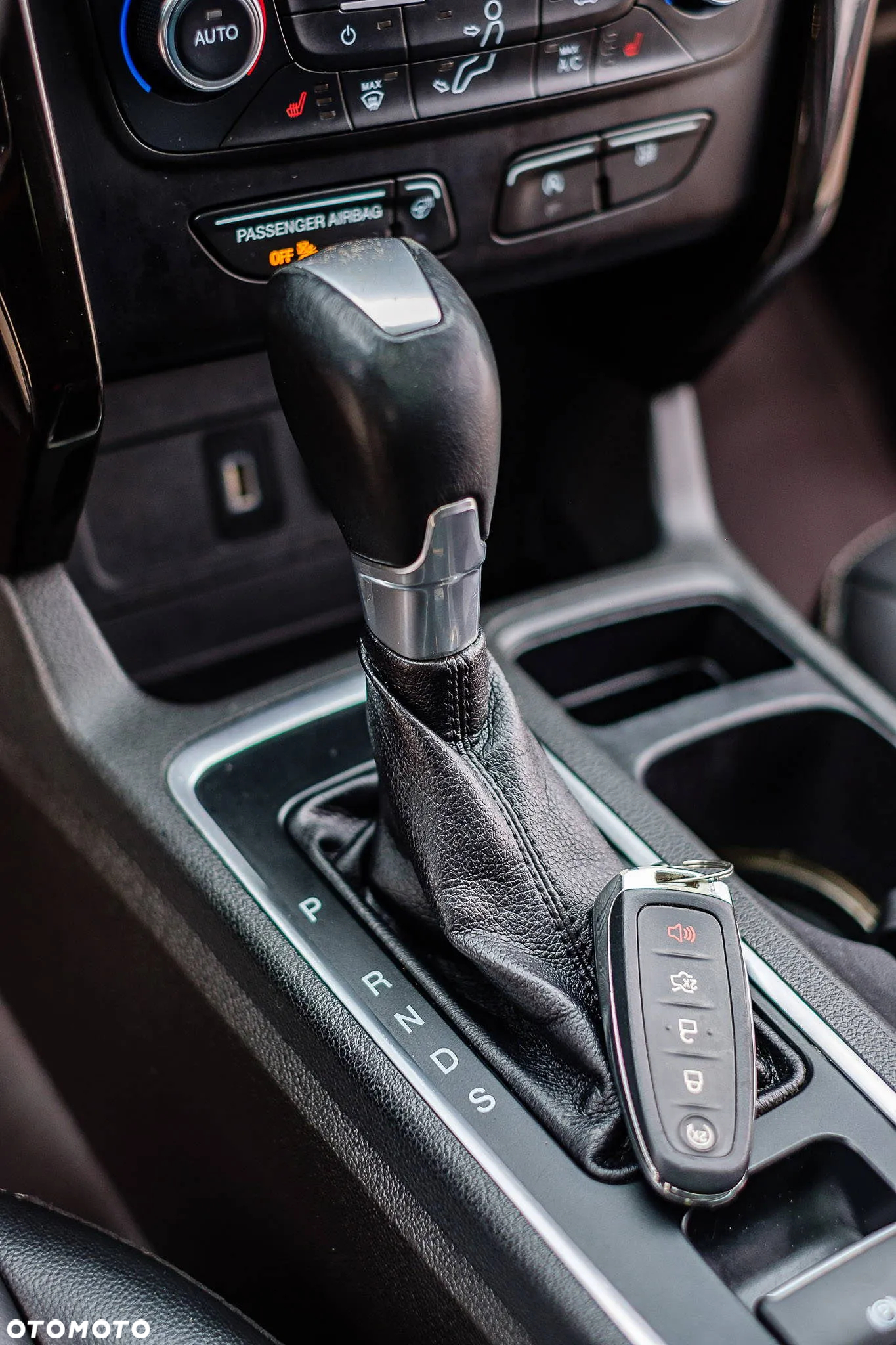 Ford Kuga - 22