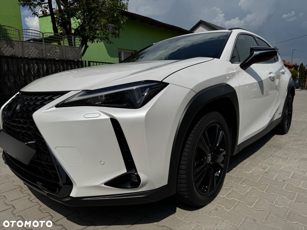 Lexus UX - 22